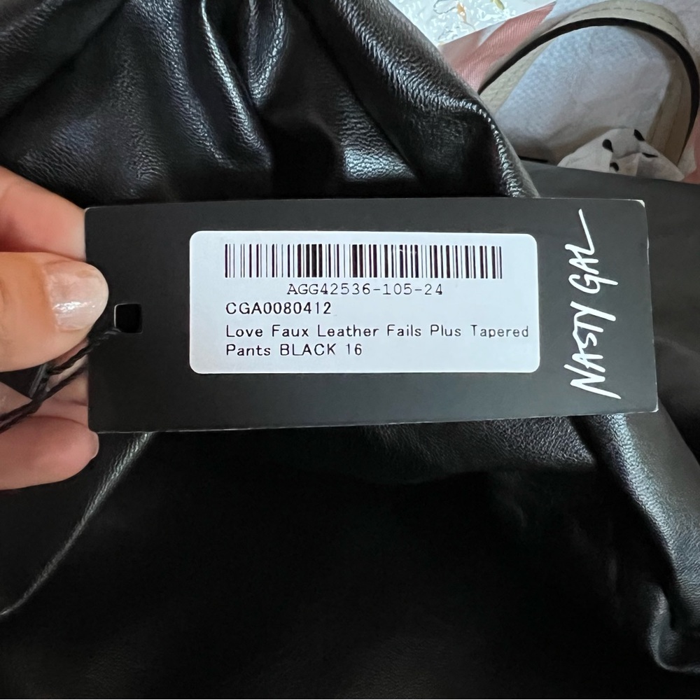 NWT Nasty Gal Faux Leather Tapered Pants - Picture 8 of 10
